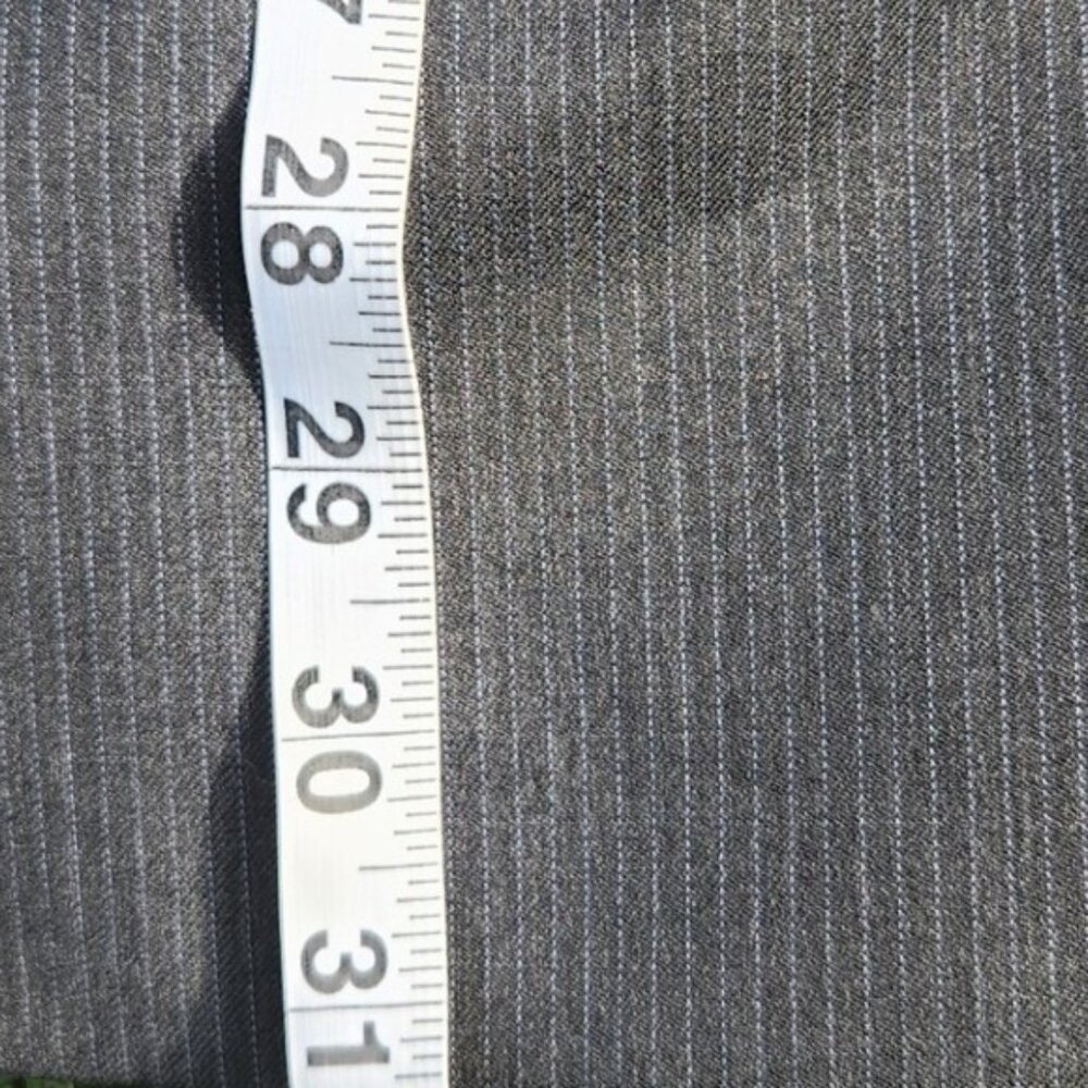 Calvin Klein Men's 42R Gray Pinstripe 100% Wool Blazer Business Suit Jacket - Picture 12 of 12